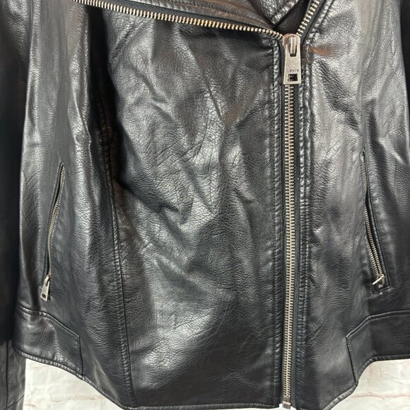 Levi's Women's Plus 2XL Black Faux Leather Hooded Motorcycle Jacket Biker Moto - Picture 5 of 8
